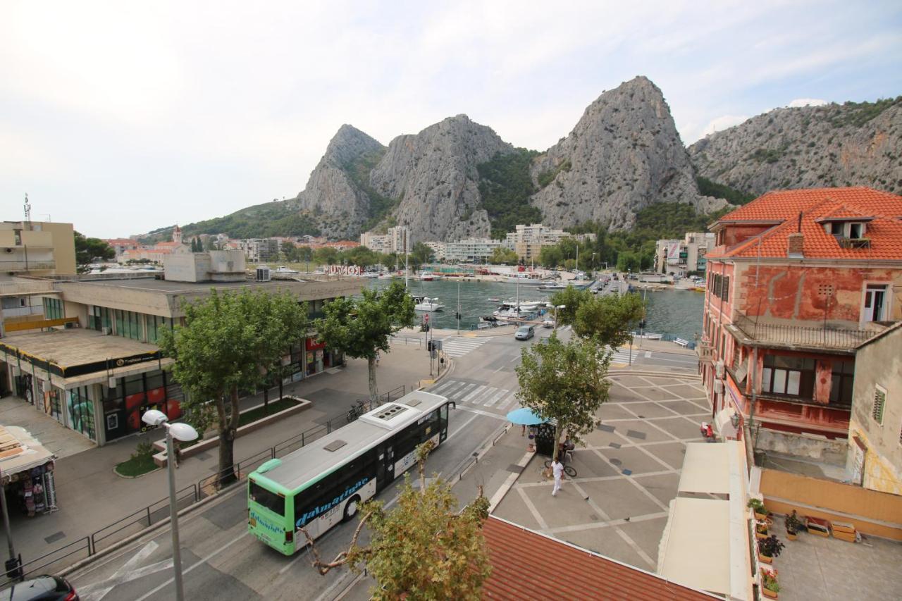 - Michy * Omiš